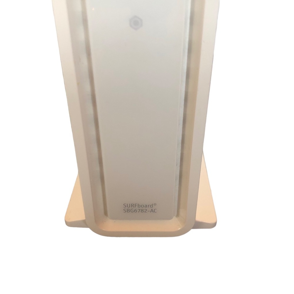 Arris Surfboard SBG6782-AC Cable Modem and Wi-fi Router - Picture 5 of 9